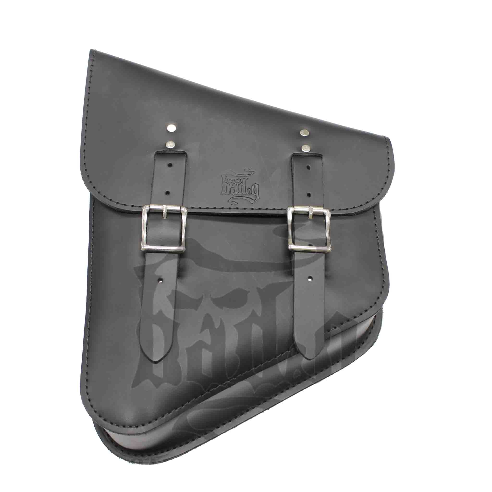 Upgrade your Harley-Davidsonยฎ Hardtail Chopper / Bobber with the SHL01 Left Side Solo Bag. Hand crafted in USA with premium leather and top quality hardware. Durable and stylish, it's the perfect fit for your motorcycle.