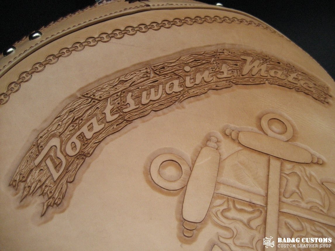 Suzuki Boulevard Veg Tan Tooled Seat and Saddlebags Set